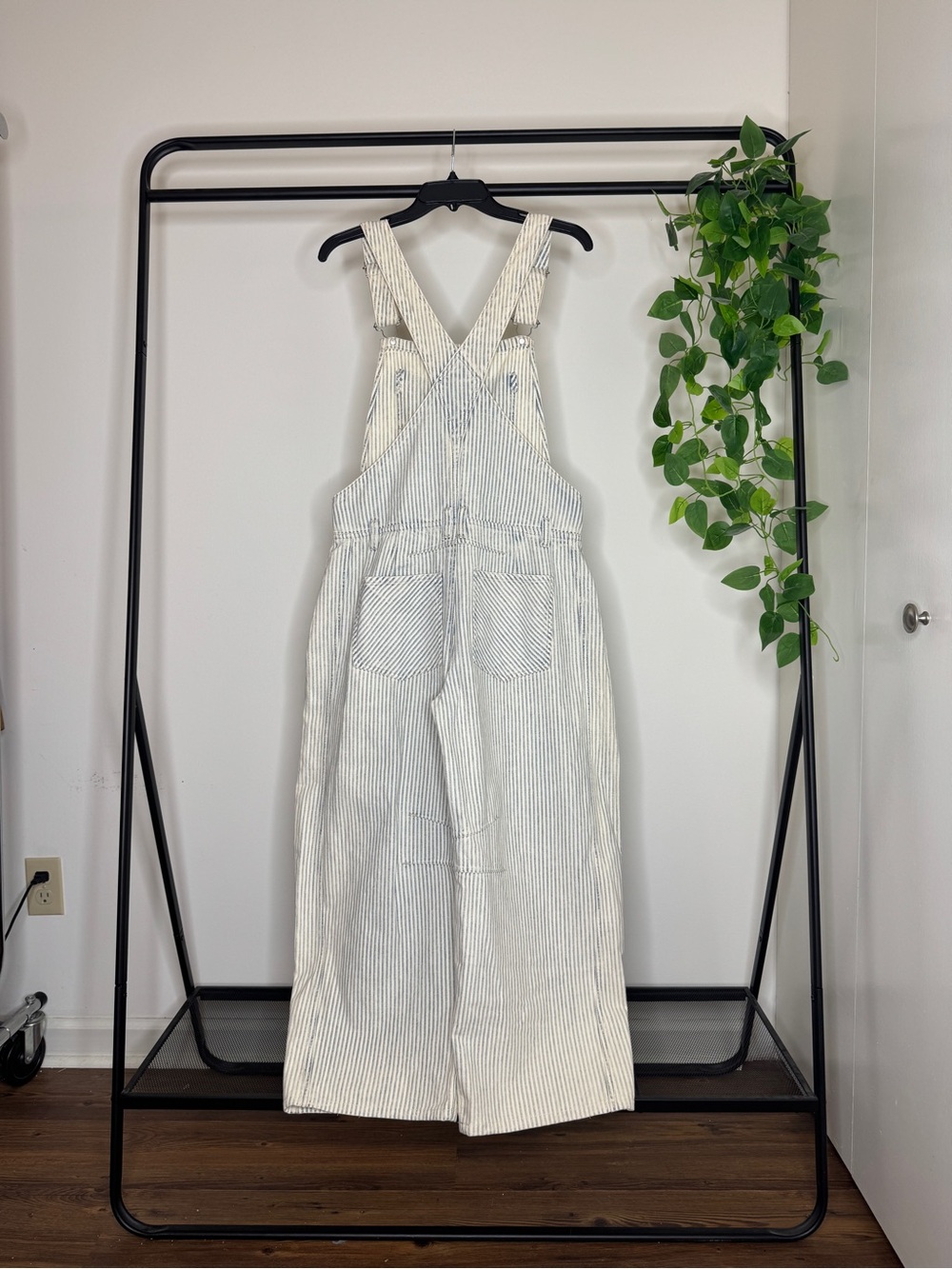 Free People We The Free Good Luck Striped Barrel Leg Overalls size S Small - Picture 3 of 12